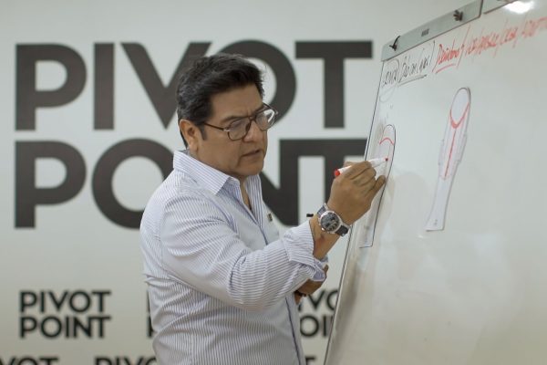 ESCULTURA CAPILAR DAMA I